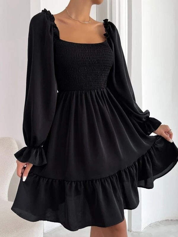 Robe Mi-Longue Évasée : Un Look Chic et Confortable au Dessus des Cuisse