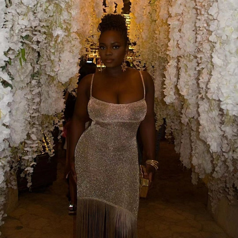 Robe Beige Sexy et Brillante : Chic et Élégante pour Vos Soirées Glamour