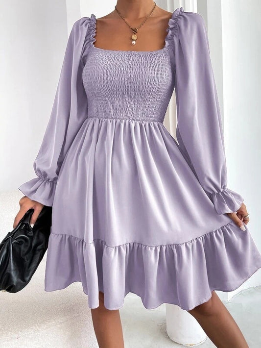 Robe Mi-Longue Évasée : Un Look Chic et Confortable au Dessus des Cuisse