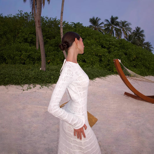 Robe Blanche Estivale : Élégance et Confort pour la Plage et les Vacances